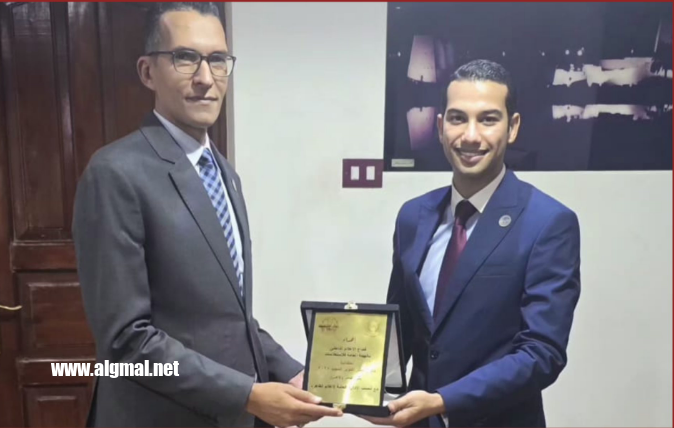 بحضور محافظ القاهرة .. تكريم الدكتور عمرو محسن رئيس المركز الاعلامى لحقوق الإنسان فى ذكرى احتفالات أكتوبر