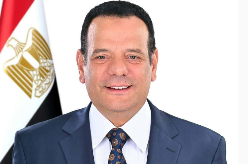  حزب حماة الوطن بالجيزة برئاسة النائب الدكتور نافع عبد الهادى يجدد الثقة  للدكتورة نيفين العوضى امينا للتضامن الاجتماعى